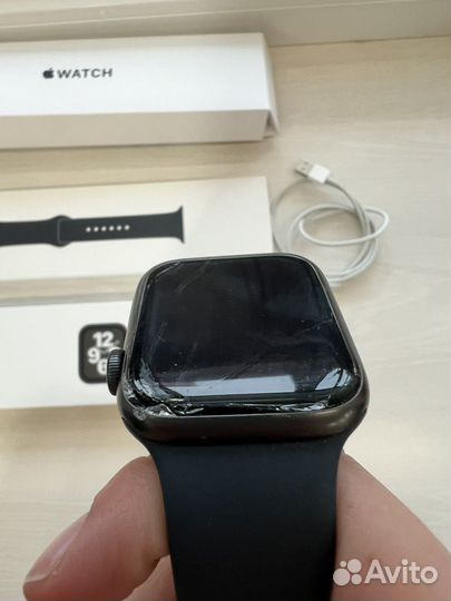 Часы apple watch se 44 mm