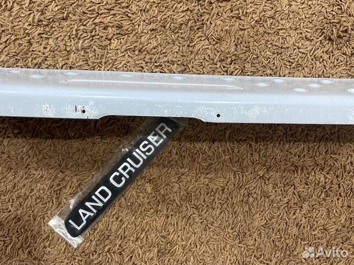 Накладка на задний бампер land cruiser 100