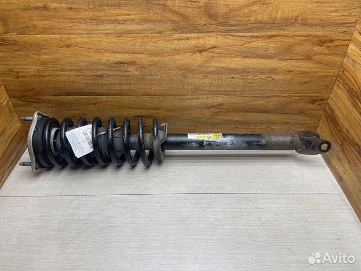 Амортизатор подвески передний Mercedes C-Class