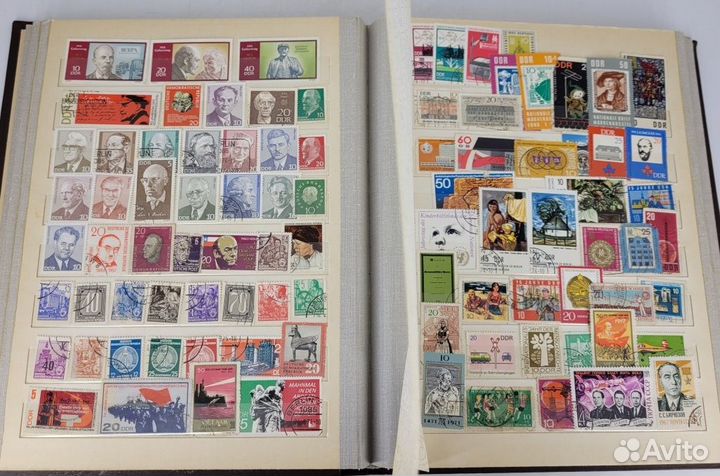 Альбом с марками марки 700 шт кляссер 10 листов