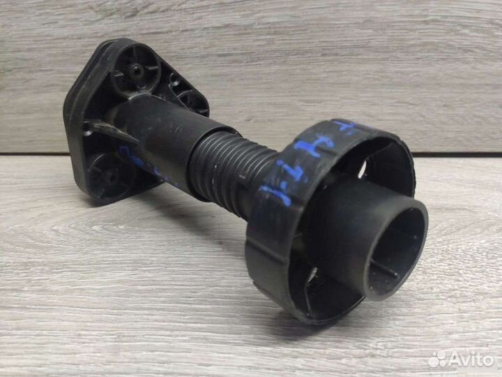 Крепление запасного колеса Mercedes C W204