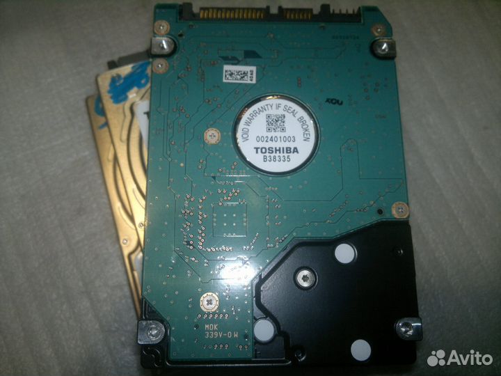 Toshiba 250 гб MK2561gsyn 