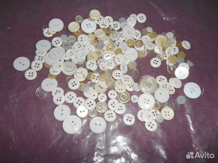 Пуговицы СССР и крючки для шуб