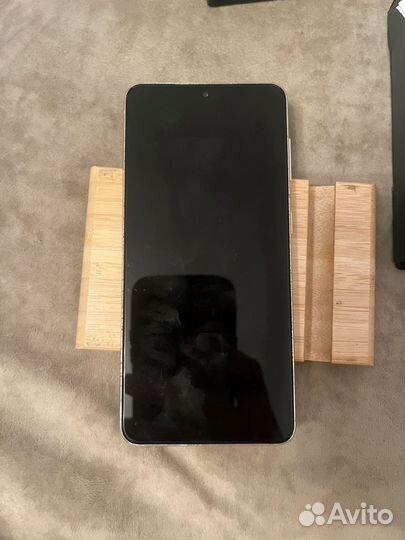 Samsung Galaxy S21 5G, 8/128 ГБ