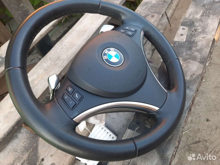 Спорт руль с лепестками бмв Е90 Е91 Е92 Е93