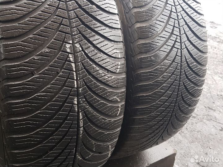 Goodyear Vector 4Seasons 225/55 R17