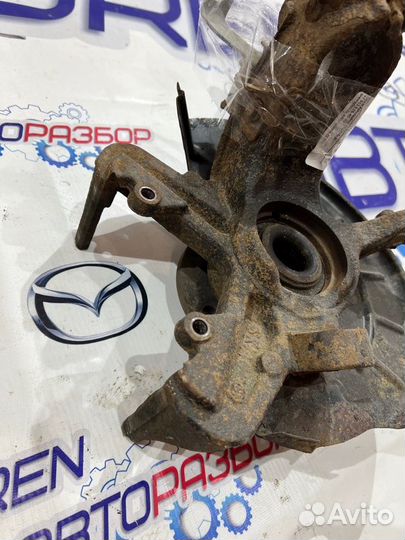 Кулак поворотный передний правый Skoda Fabia 2 1.2