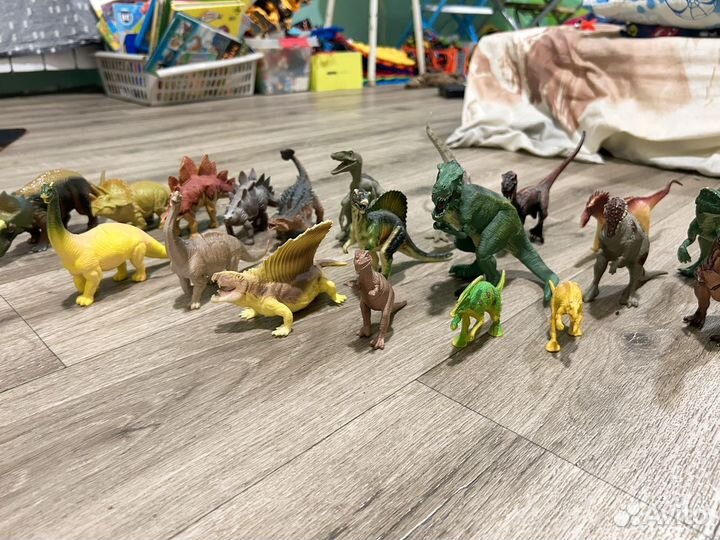 Динозавры игрушки пакетом