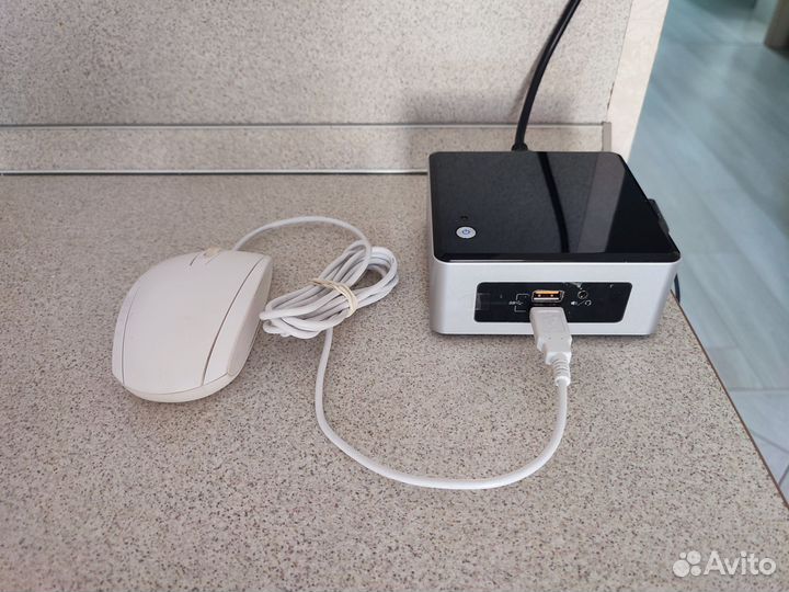 Мини PC Intel NUC 5 (4Gb, SSD 256Gb) Мышь
