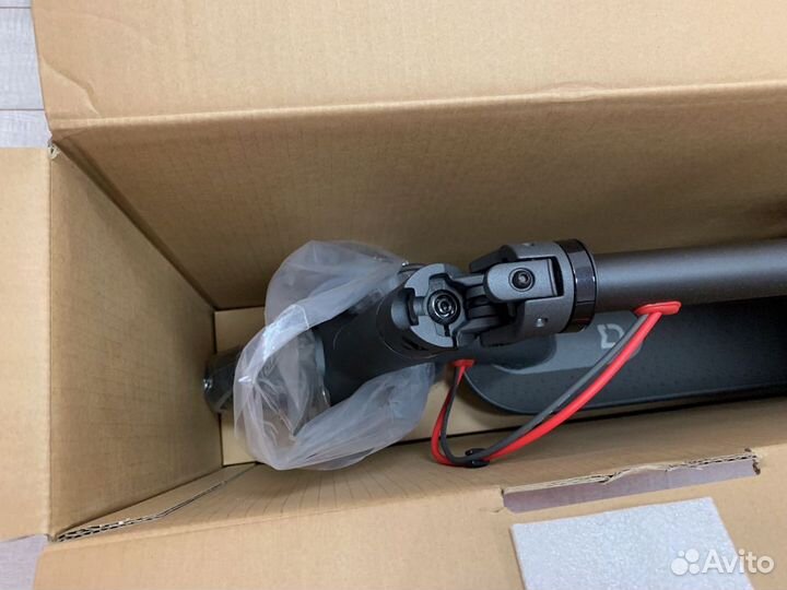 Электросамокат Xiaomi M365