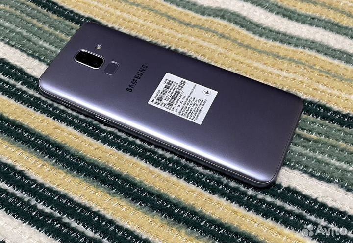 Samsung Galaxy J8 (2018), 3/32 ГБ