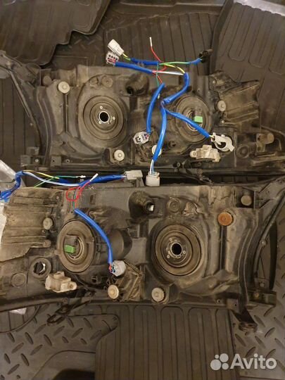 Фары Land Cruiser 200 08-11 год