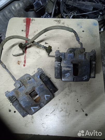 Суппорта задние dodge challenger