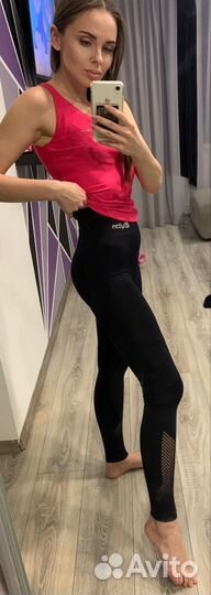 Спортивный комплект легинсы и майка