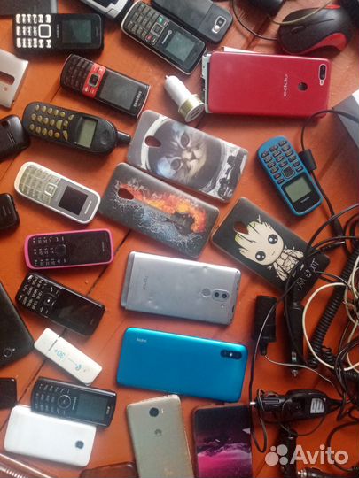 Телефоны Провода Чехлы Блоки 2 пакета Цена за все