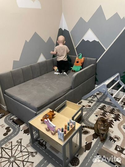 Детская кровать с мягкими бортиками