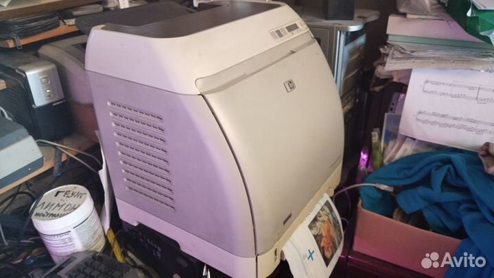 Цветной принтер HP Color LaserJet 2605 dm