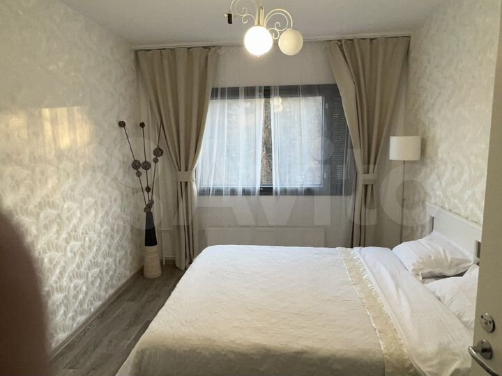 2-к. квартира, 54 м², 3/9 эт.