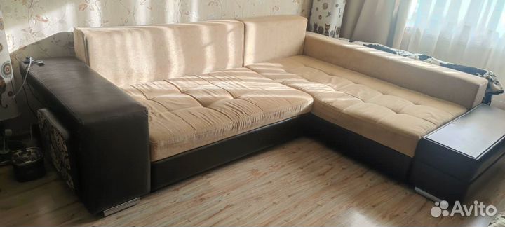 Большой угловой диван бу