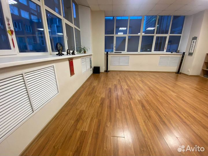 Почасовая аренда зала с Душой в центре города