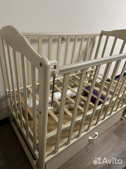 Кроватка детская