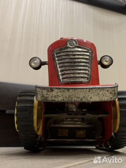 Игрушка трактор СССР