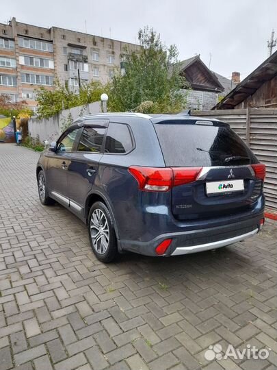 Mitsubishi Outlander 2.0 CVT, 2018, 197 000 км