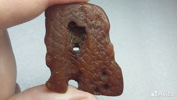 Исполнитель желаний, оберег, куриный бог, янтарь