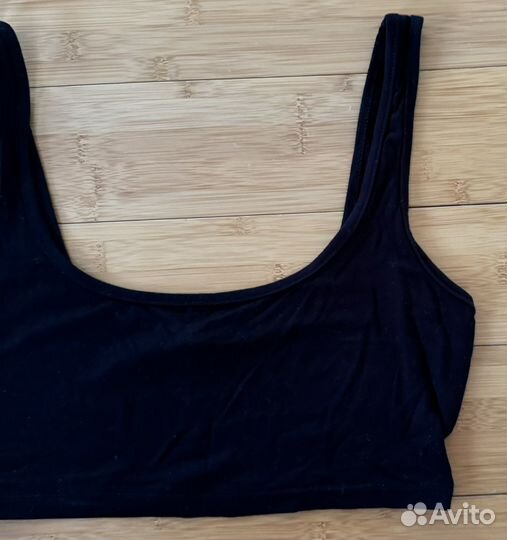 Укороченный топ черный