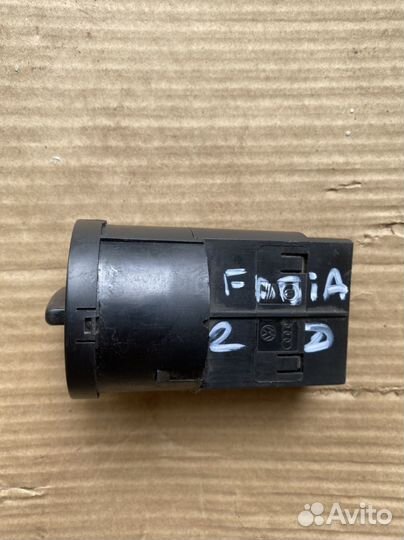 Блок управления светом Skoda Fabia 2