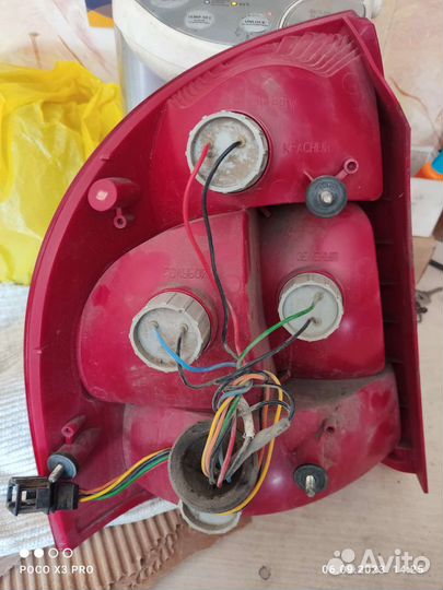 Задний правый фонарь калина седан