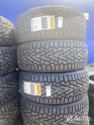 Pirelli Ice Zero 235/55 R17