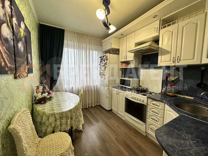 3-к. квартира, 61 м², 6/10 эт.