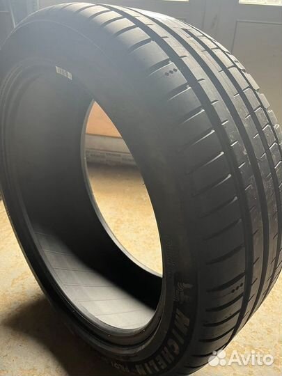 Michelin Pilot Sport 5 235/35 R19 91Y