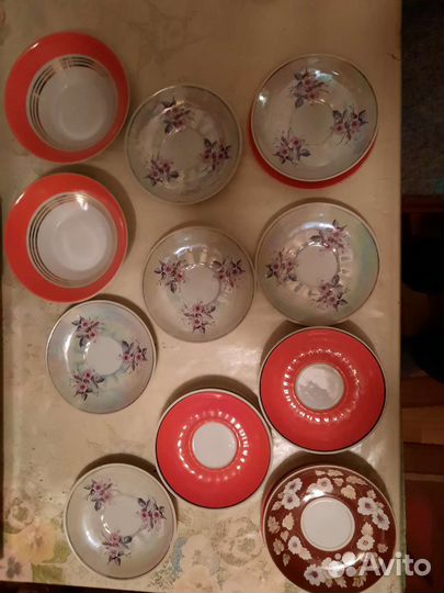 Тарелки фарфоровые производства СССР 17 штук