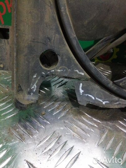 Диффузор вентилятор охлаждения Huyndai Elantra Xd