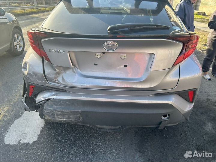 Дверь багажника Тойота CH-R. 2020