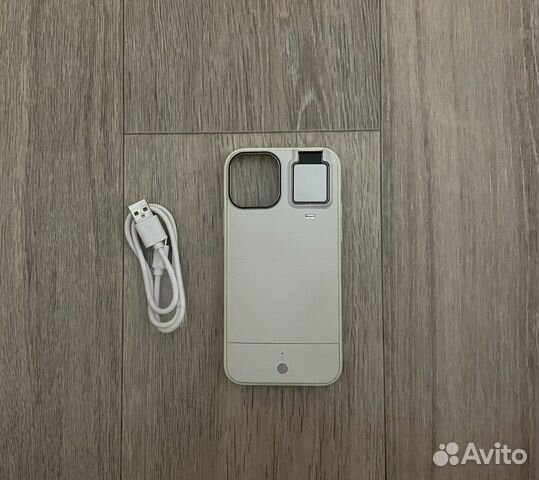 Чехол на iPhone 12