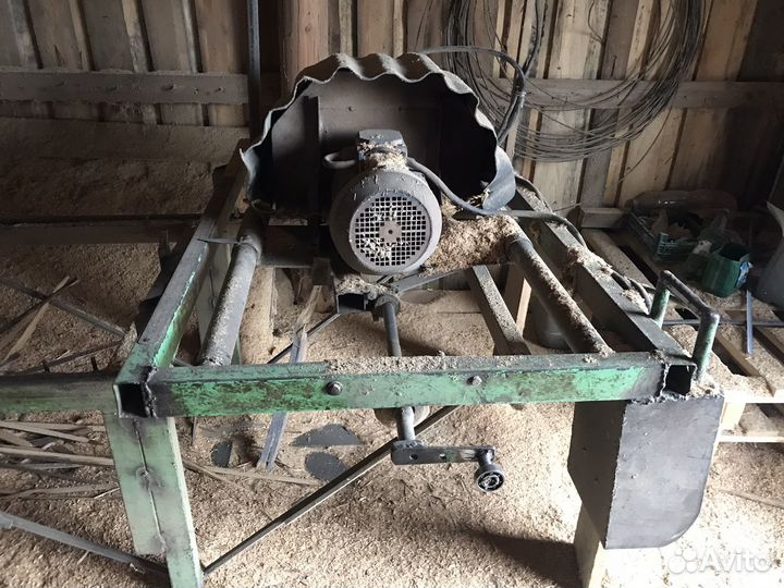 Кромкообрезной станок