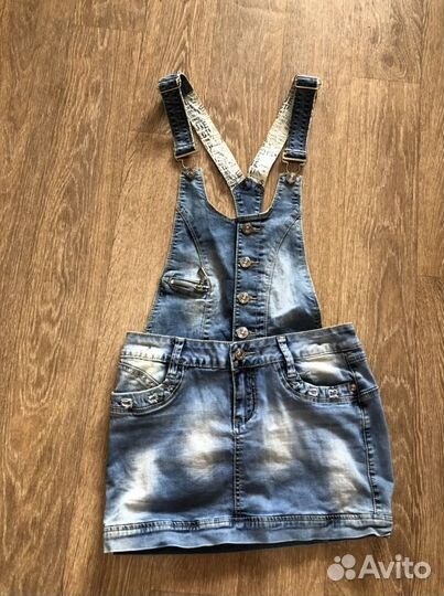 Джинсовый комбинезон