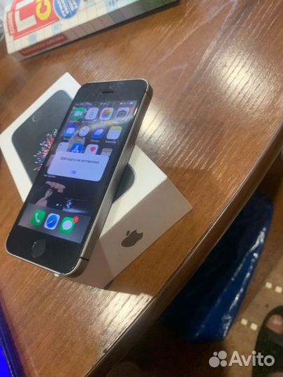 iPhone SE, 16 ГБ