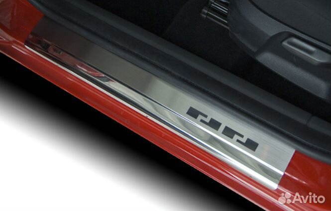 Накладки на пороги Suzuki Grand Vitara XL7 2007-09