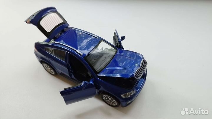 Машинка BMW X6