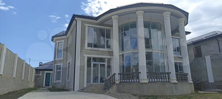 Дом 290 м² на участке 9 сот.