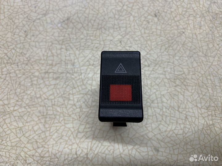Кнопка аварийки-лампочки Ауди 80/100/А6