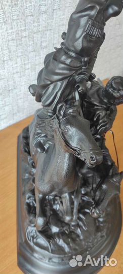 Кабинетная скульптура 