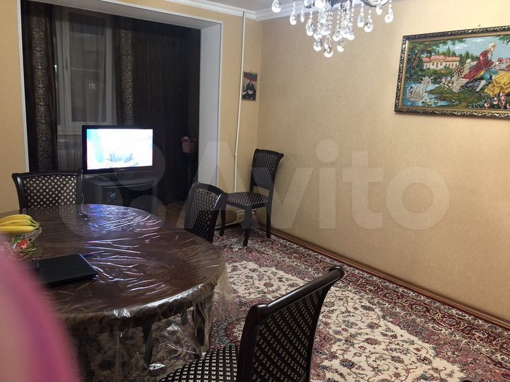 4-к. квартира, 80 м², 4/5 эт.