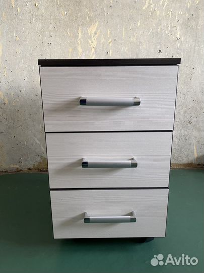 Тумба выкатная