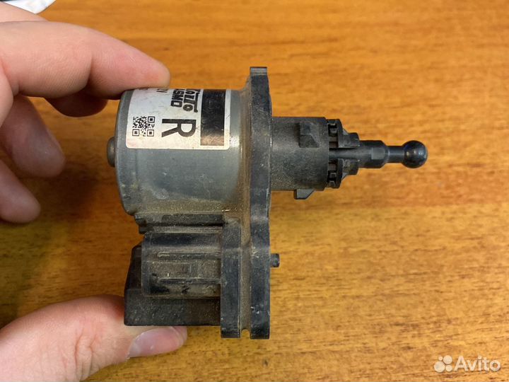 Camry 50 Prado 150 2009- Корректор фары б/у