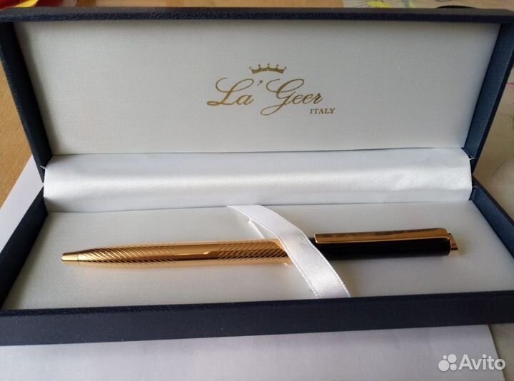 Ручка шариковая подарочная 